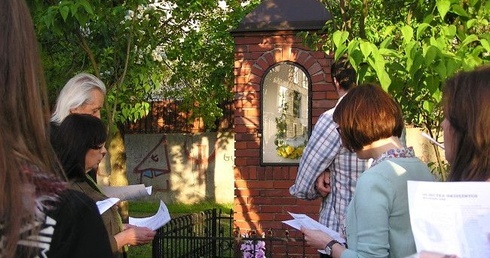 Ucieczka grzesznych. Majówka w plenerze