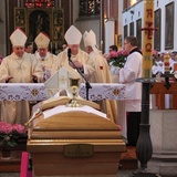 Wrocław żegna bp. Józefa Pazdura