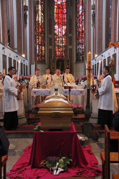 Wrocław żegna bp. Józefa Pazdura