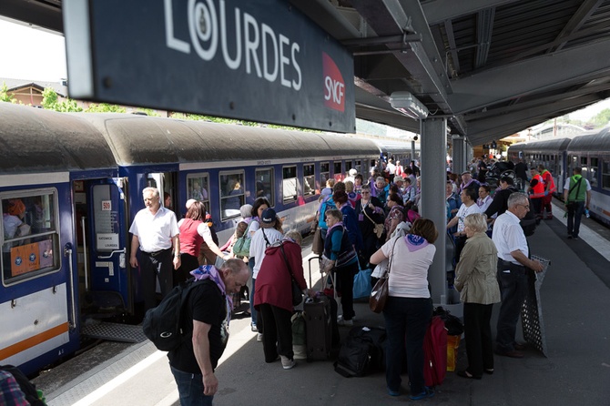 Pielgrzymi są już w Lourdes