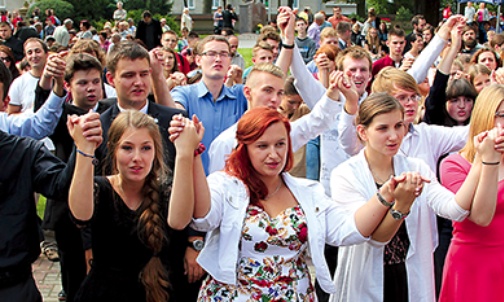 Ruch Światło–Życie  formuje do dojrzałego chrześcijaństwa już kolejne pokolenia. Na zdjęciu wrześniowa pielgrzymka Ruchu  Światło–Życie do Rokitna