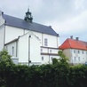W klasztorze w Ratowie przebywało najwięcej sióstr zakonnych. Był on więc przedmiotem wnikliwej  obserwacji przez SB