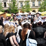 Protest pielęgniarek i położnych na Rynku Głównym