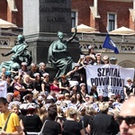 Andrzej Duda na proteście pielęgniarek