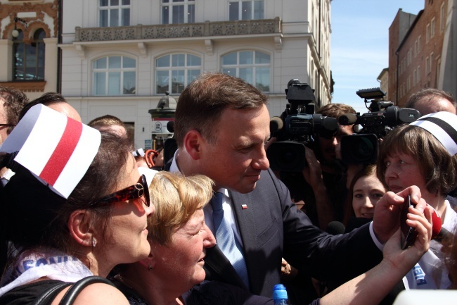 Andrzej Duda na proteście pielęgniarek