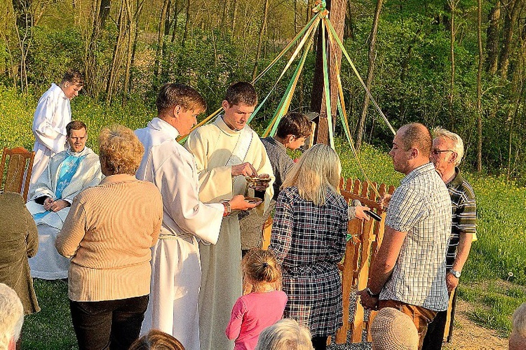 Msza św. odprawiona w Chrustach