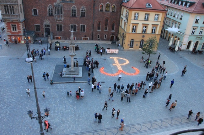 114 urodziny - nie było tortu, ale ponad 600 świeczek