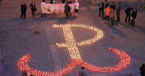 114 urodziny - nie było tortu, ale ponad 600 świeczek