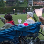 Lourdes, procesja różańcowa