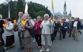 Lourdes, procesja różańcowa