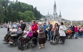 Lourdes, procesja różańcowa