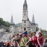 Lourdes, procesja różańcowa