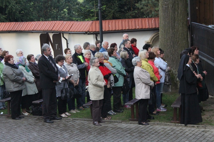 Czuwanie fatimskie - 13 maja w Rychwałdzie