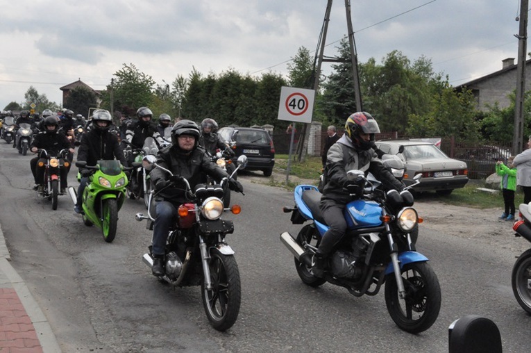V Motomajówka w Latoszynie