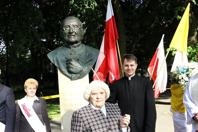 Odsłonięcia pomnika bp. Albina Małysiaka