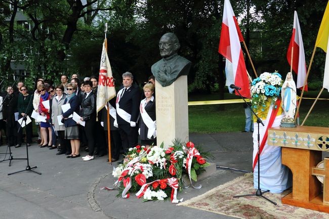 Odsłonięcia pomnika bp. Albina Małysiaka
