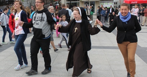Polonez sprawił frajdę wszystkim tancerzom-amatorom!