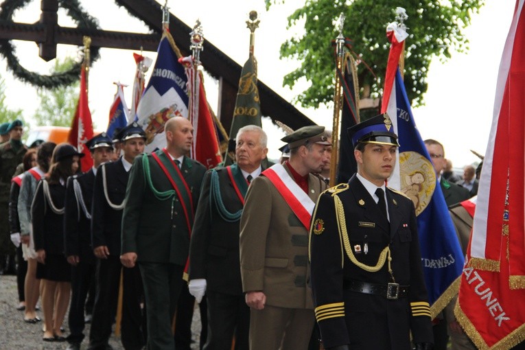 Poświęcenie cmentarza w Tuszymie