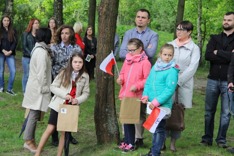 Poświęcenie cmentarza w Tuszymie