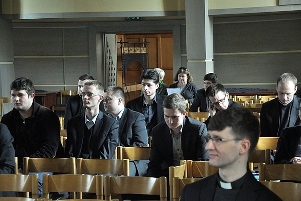 Konferencja "Symbole religijne i narodowe"