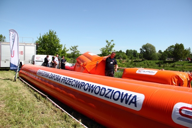 Ćwiczenia na zaporze w Dobczycach