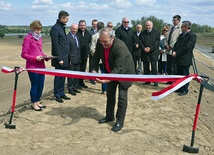  Oddanie zmodernizowanego wału przeciwpowodziowego w Koćmierzowie