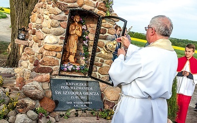 Patron został z honorami przyjęty w miejscu, z którego od teraz  będzie strzegł kamienieckich ziem 