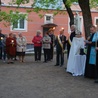 Nabożeństwo majowe w radomskiej parafii pw. MB Bolesnej na osiedlu Obozisko