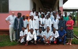 Przed szpitalem w Bagandou