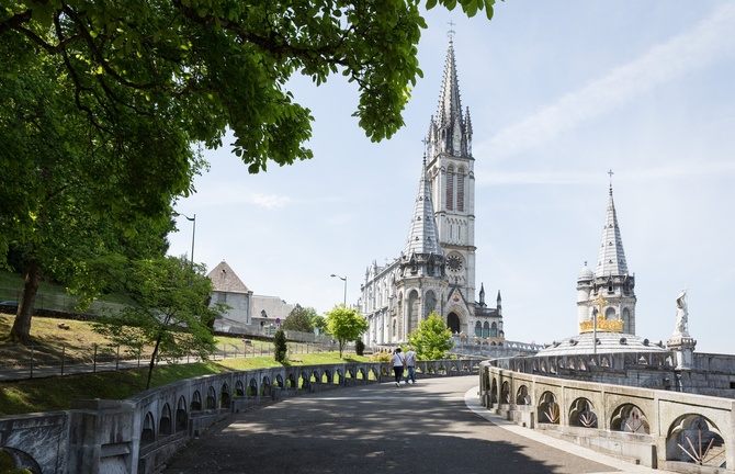 Lourdes