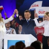 CBOS: Duda prowadzi