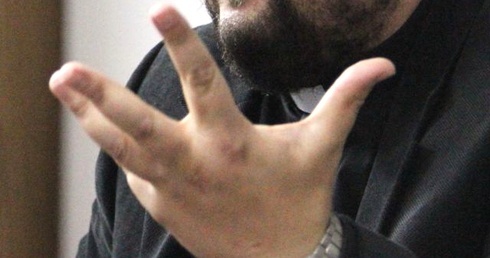 Klerycy "czują klimat”