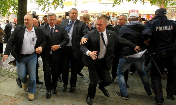 PiS w trybie wyborczym pozywa szefa PO
