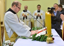 Nie są doskonali, a jednak będą święceni