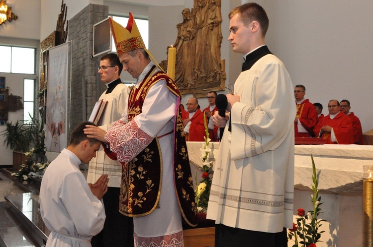 Diakonat w Męcinie