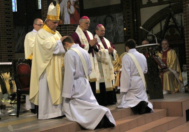 Święcenia kapłańskie w gliwickiej katedrze