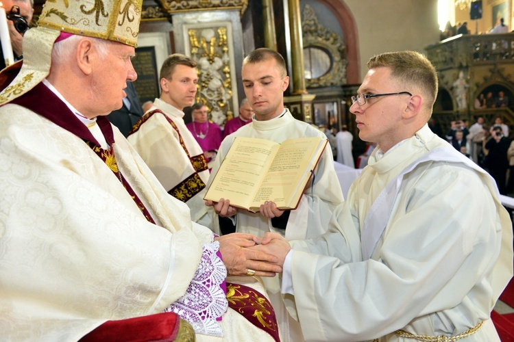 Prezbiterat – liturgia święceń