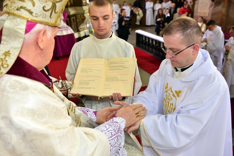Prezbiterat – liturgia święceń