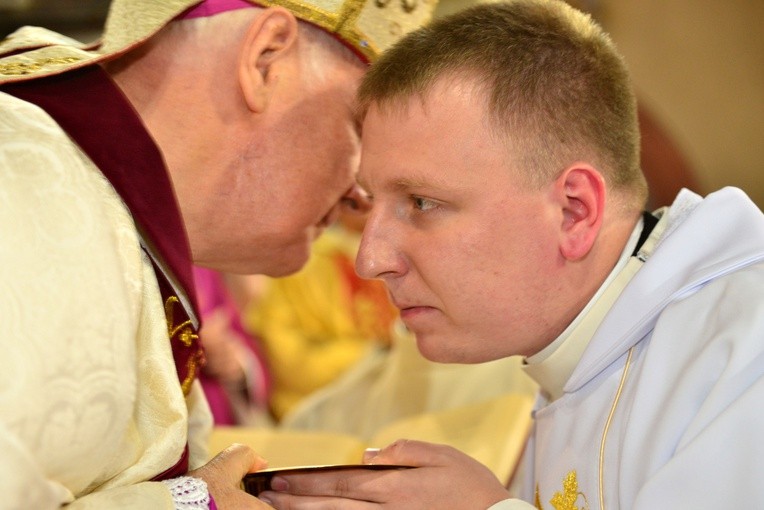 Prezbiterat – liturgia święceń