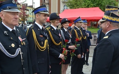 Zasłużonych odnzaczono medalmi