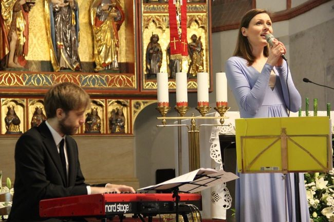 Koncert charytatywny "Piękna Pani"