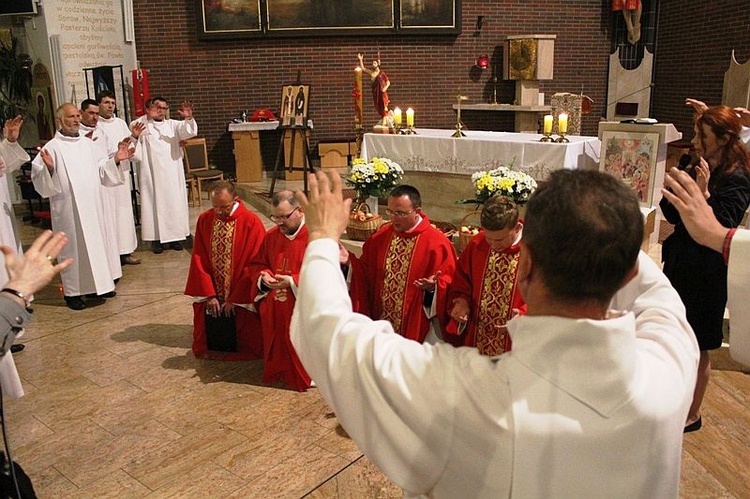 W wigilię Zesłania Ducha Świętego z SECiM