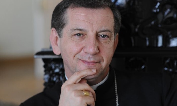 bp Józef Guzdek