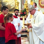  W organizacji działa wielu młodych ludzi