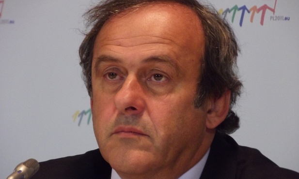 Platini: Przez FIFA mam problemy z żołądkiem