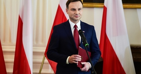 Andrzej Duda zaapelował do rządu, by w okresie przejściowym nie wprowadzał poważnych zmian
