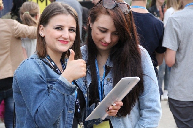 Pokochaj Miłość poprzez muzykę