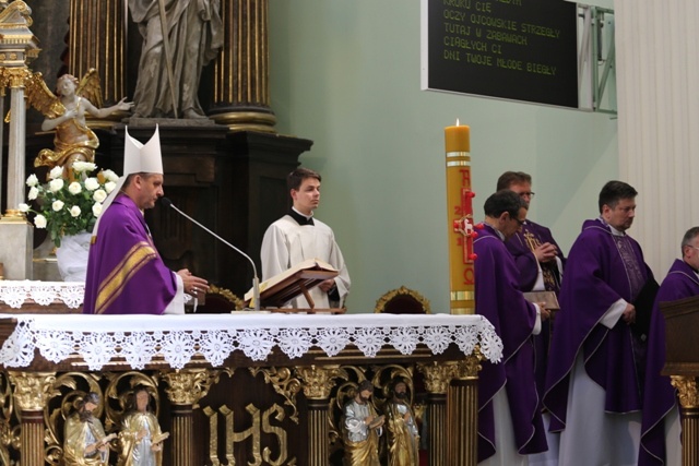 Ostatnie pożegnanie ks. Piotra Kocura w Cieszynie