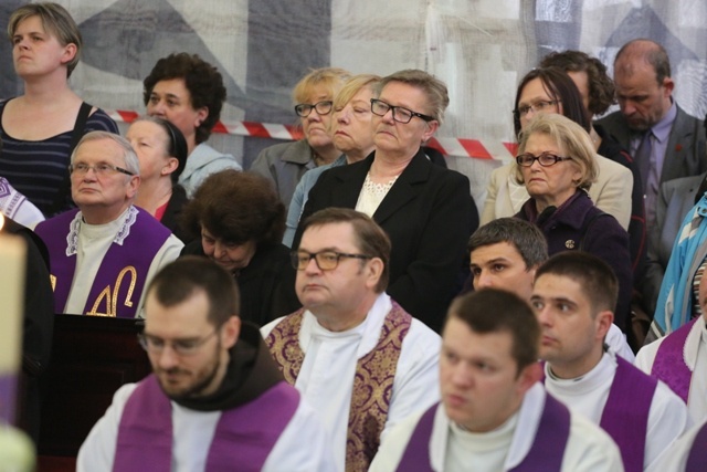 Ostatnie pożegnanie ks. Piotra Kocura w Cieszynie