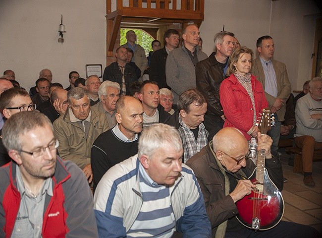 Ks. Nikos Skuras w pustelni